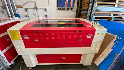 RL-80-1290 CO2 Laser Machine – Used