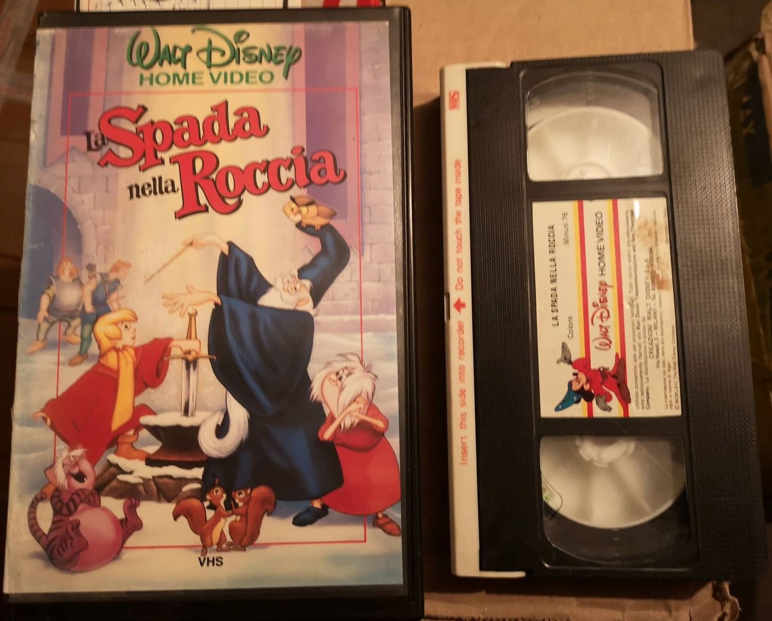 TeknoFilm - VHS - LA SPADA NELLA ROCCIA di Wolfgang Reitherman (1963) - WALT DISNEY TeknoFilm - VHS - LA SPADA NELLA ROCCIA di Wolfgang Reitherman (1963) - WALT DISNEY