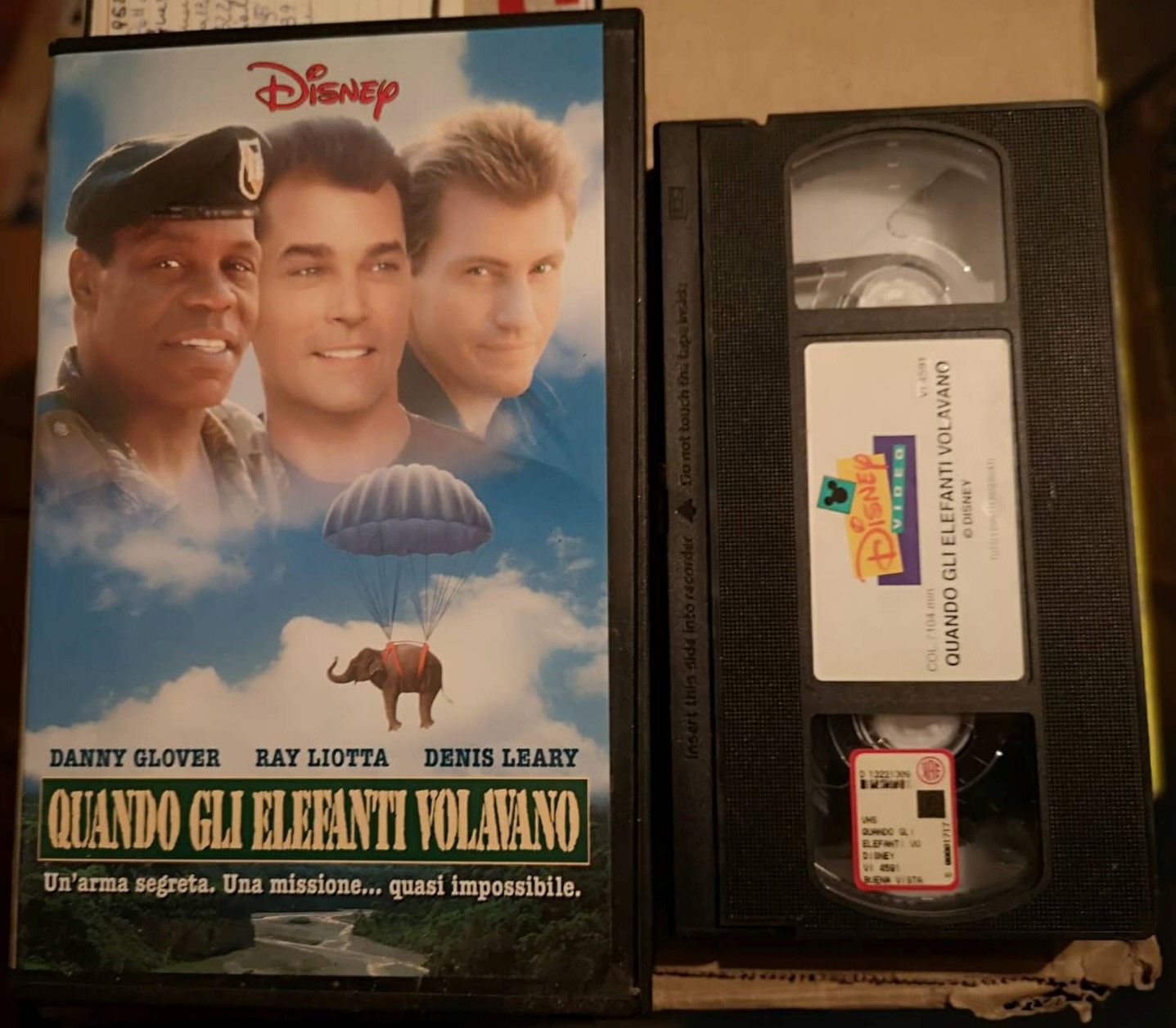 TeknoFilm - VHS – QUANDO GLI ELEFANTI VOLAVANO di Simon Wincer (1995) - WALT DISNEY TeknoFilm - VHS – QUANDO GLI ELEFANTI VOLAVANO di Simon Wincer (1995) - WALT DISNEY