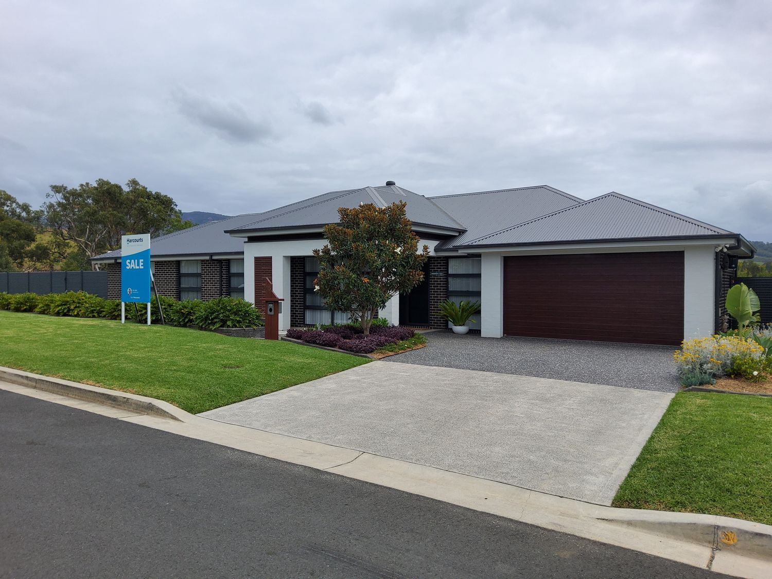 45 Coral Tree Crescent, Calderwood