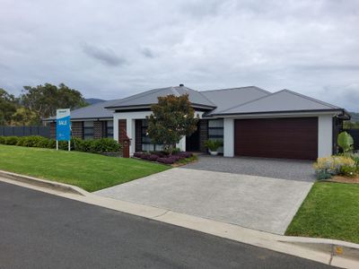 45 Coral Tree Crescent, Calderwood