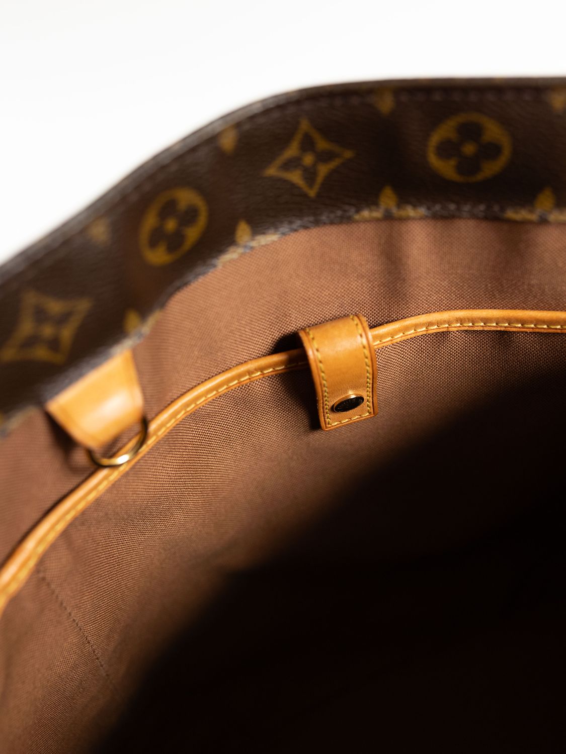 Louis Vuitton Vavin MM Bag
