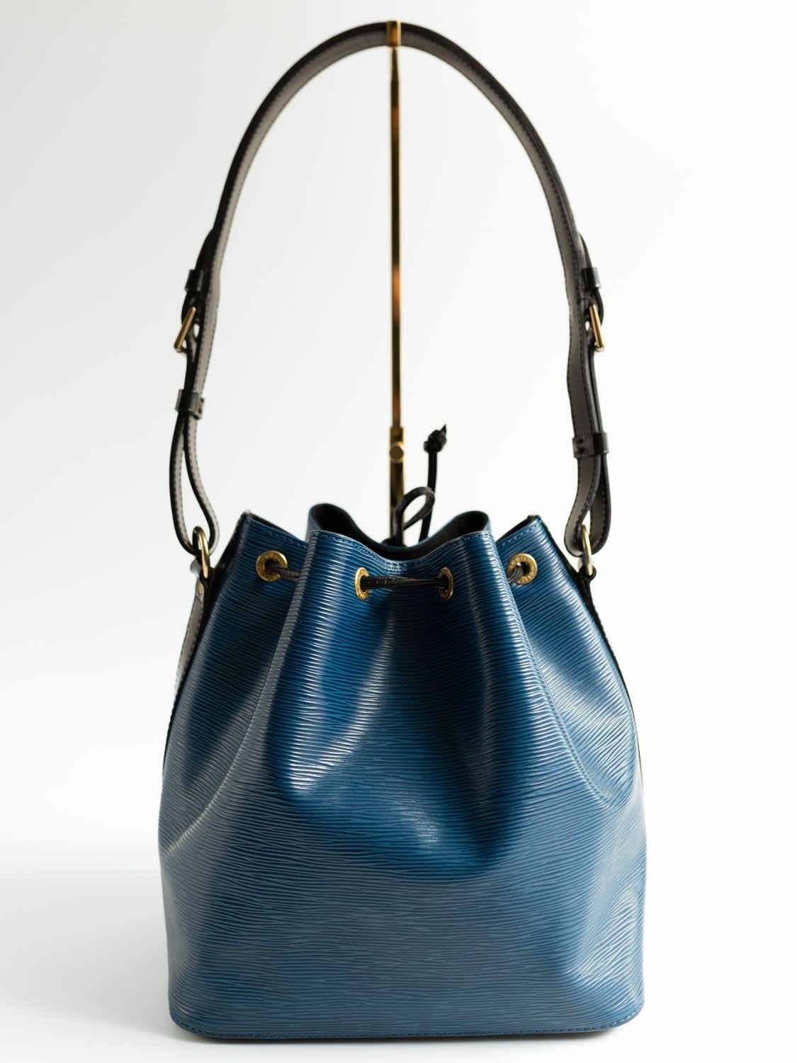 Louis Vuitton Noé Blue Bag