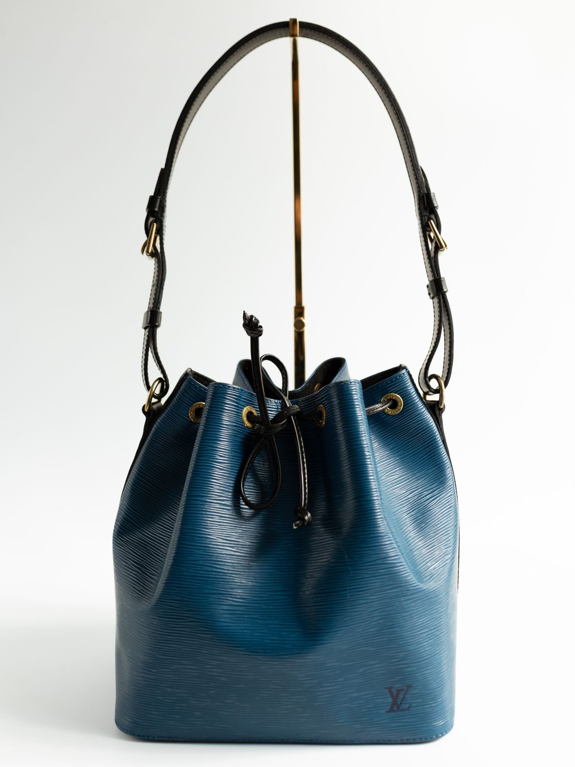 Louis Vuitton Noé Blue Bag