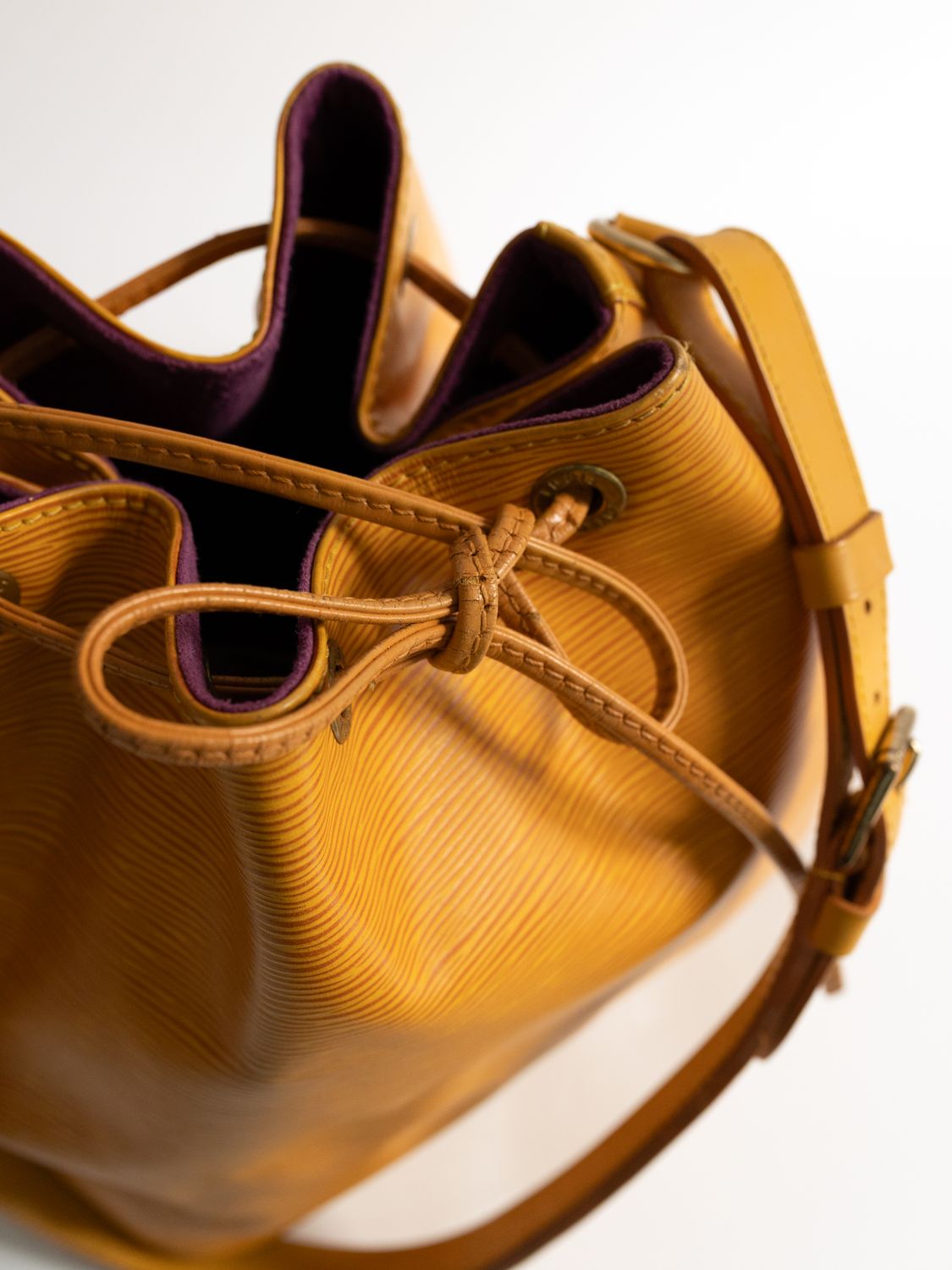 Louis Vuitton Noé 1995 Bag