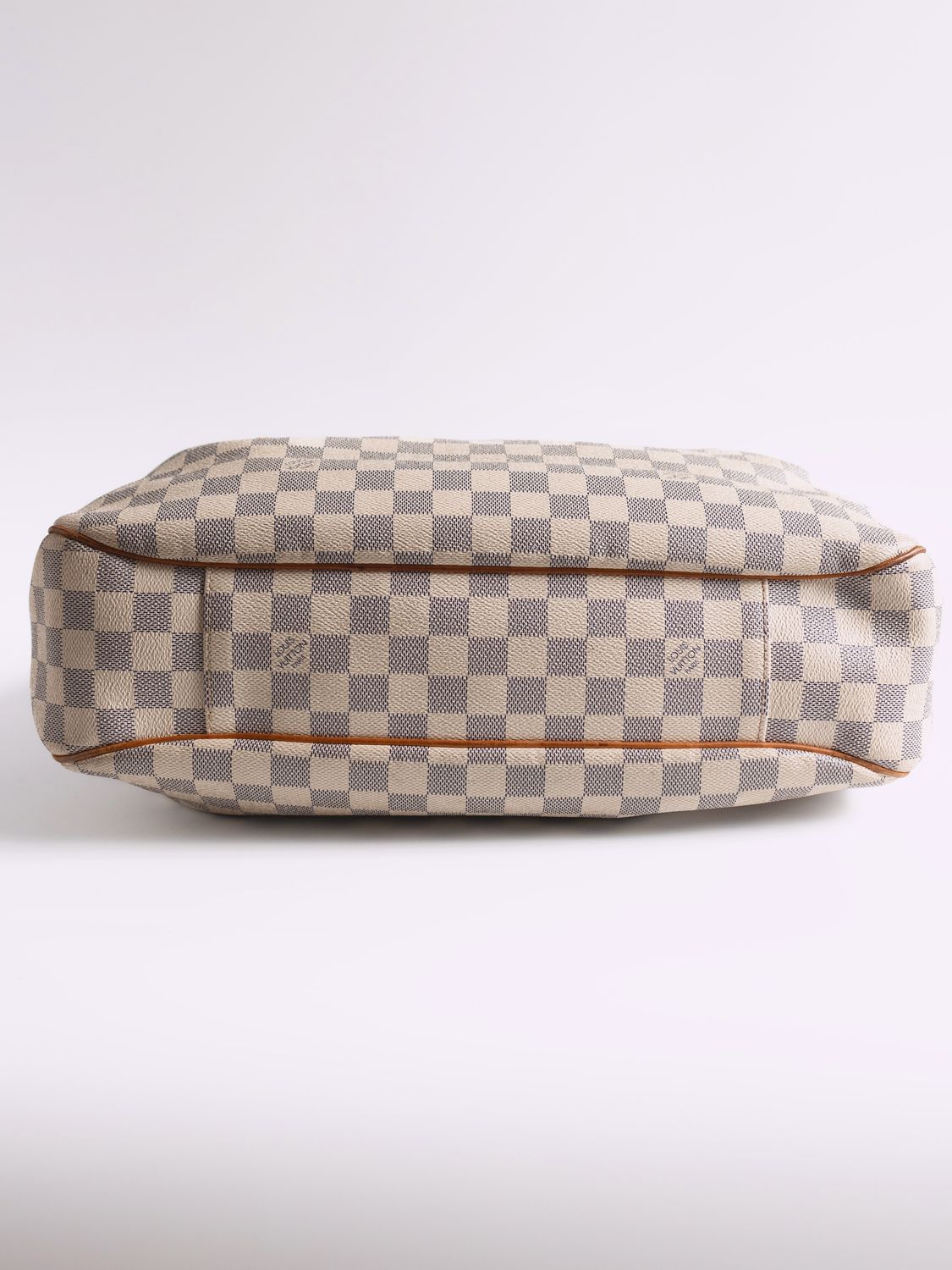 Louis Vuitton Evora MM Bag