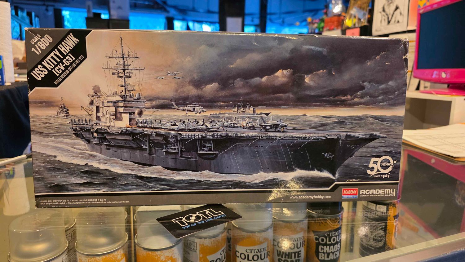 USS Kitty Hawk 1/800