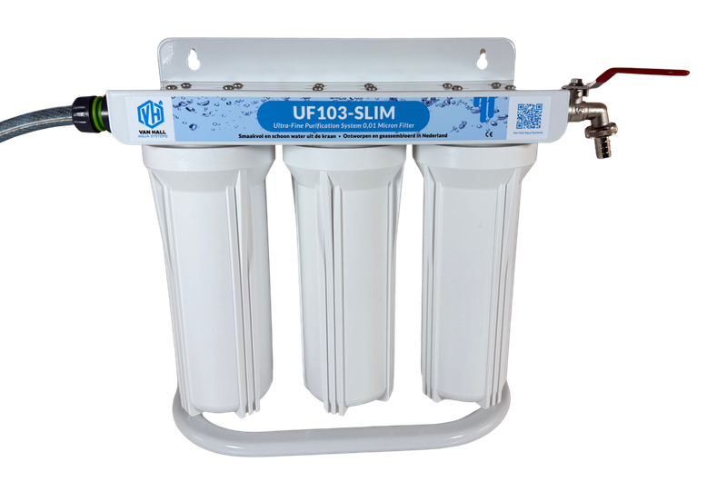 UF-Slim 0,01 micron filter systeem op standaard met voorfilter, slang koppelingen en kraan