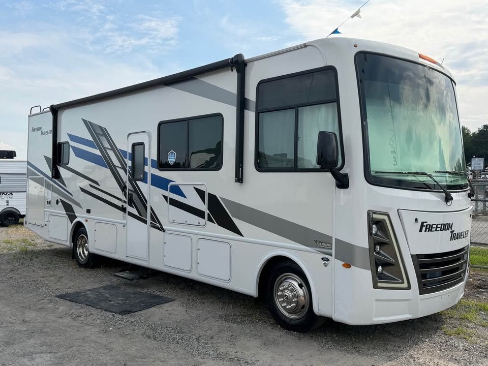 2026 Thor Freedom Traveler B30