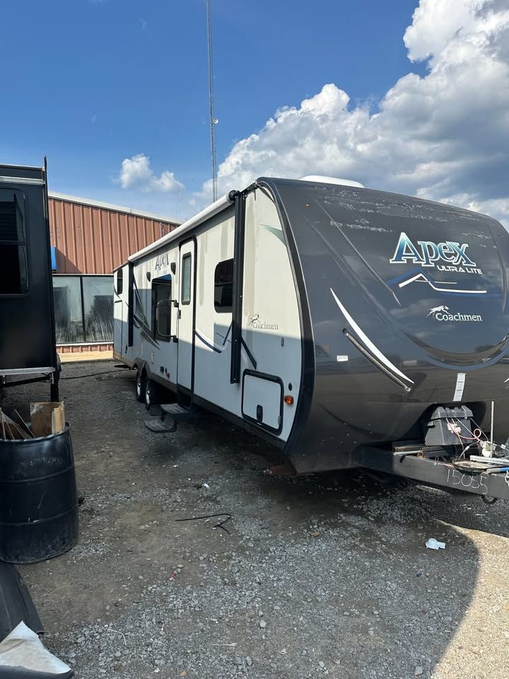 2018 Coachmen Apex 300BHS