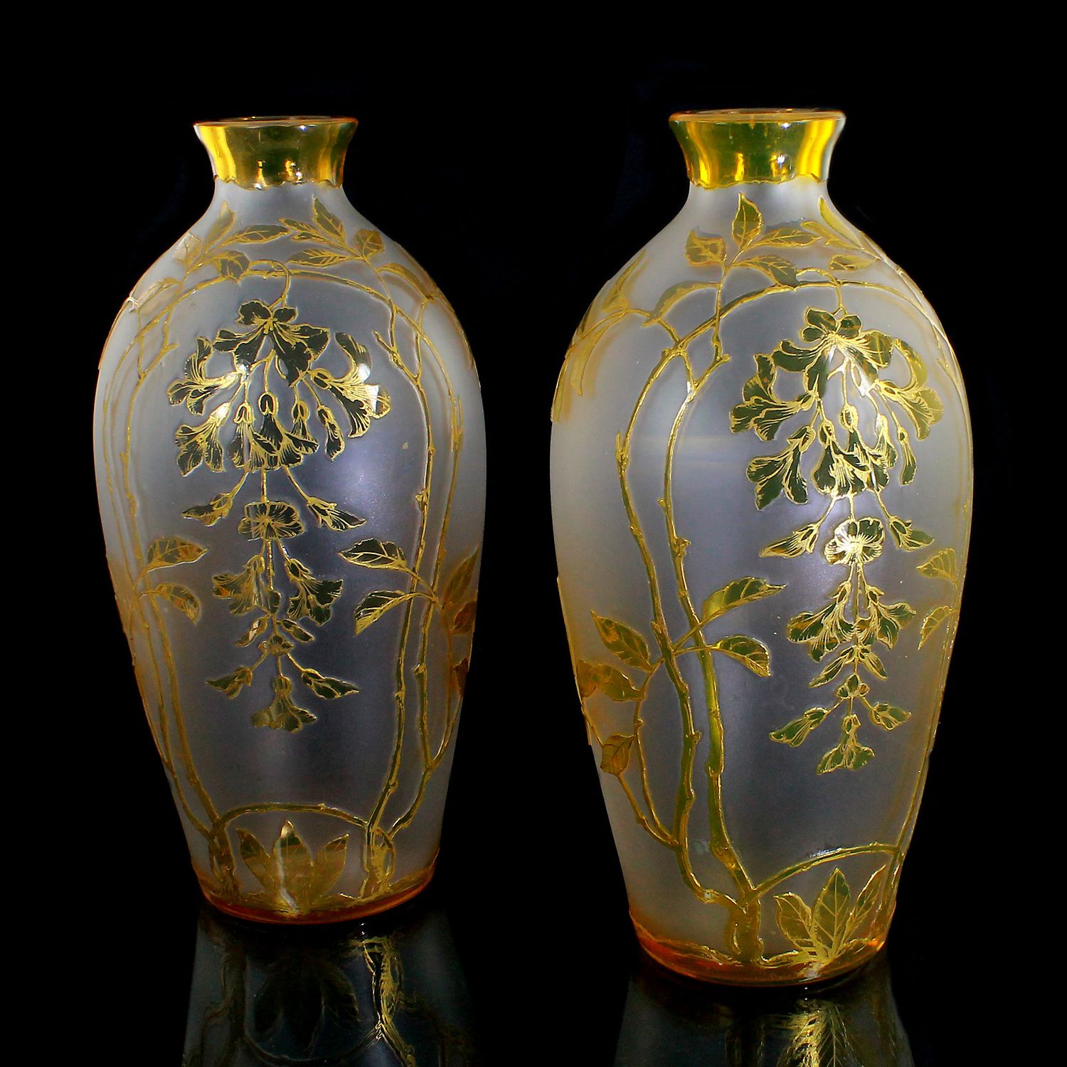 Pair of Art Nouveau vases with overlay and polished gold painting, Neuwelt around 1899