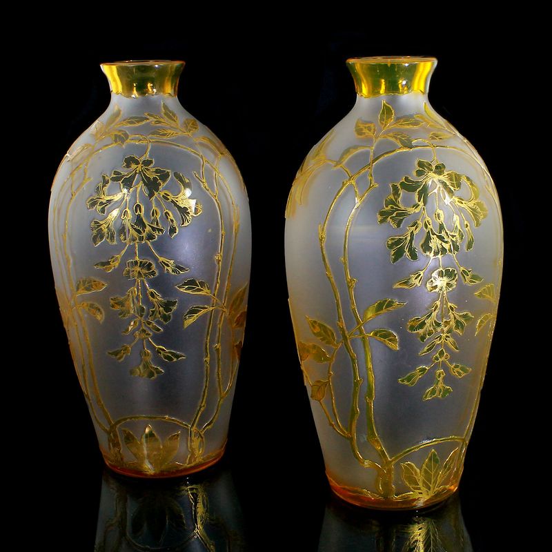 Pair of Art Nouveau vases with overlay and polished gold painting, Neuwelt around 1899