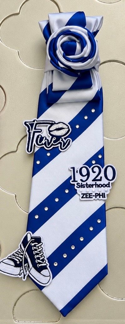 ZETA Necklace Tie