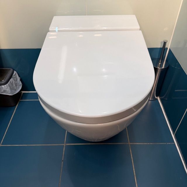 Ex-Display GSI Kube X Electronic Shower Toilet White
