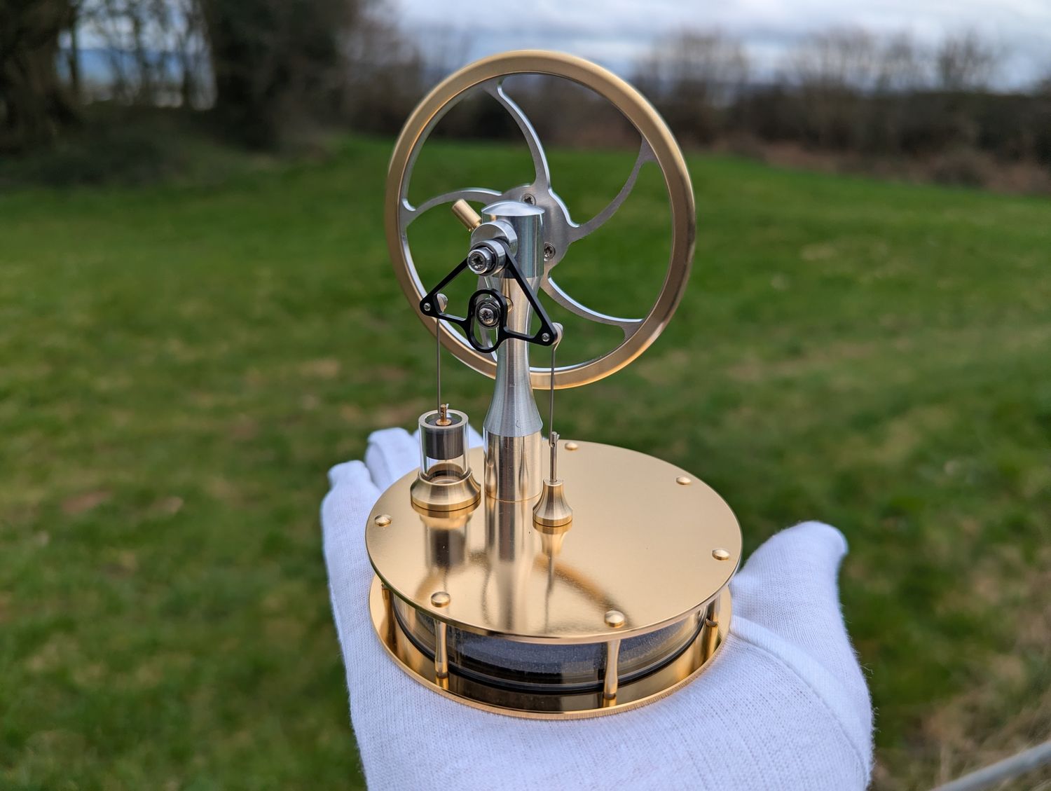 KS90R Gold plated Stirling Engine