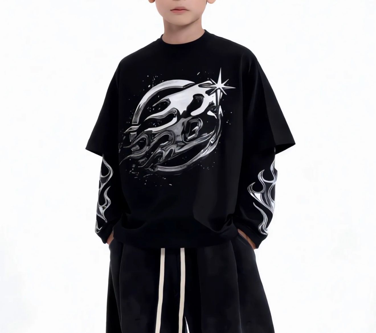T-shirt longsleeve oversize BAMBINO nera e bianca