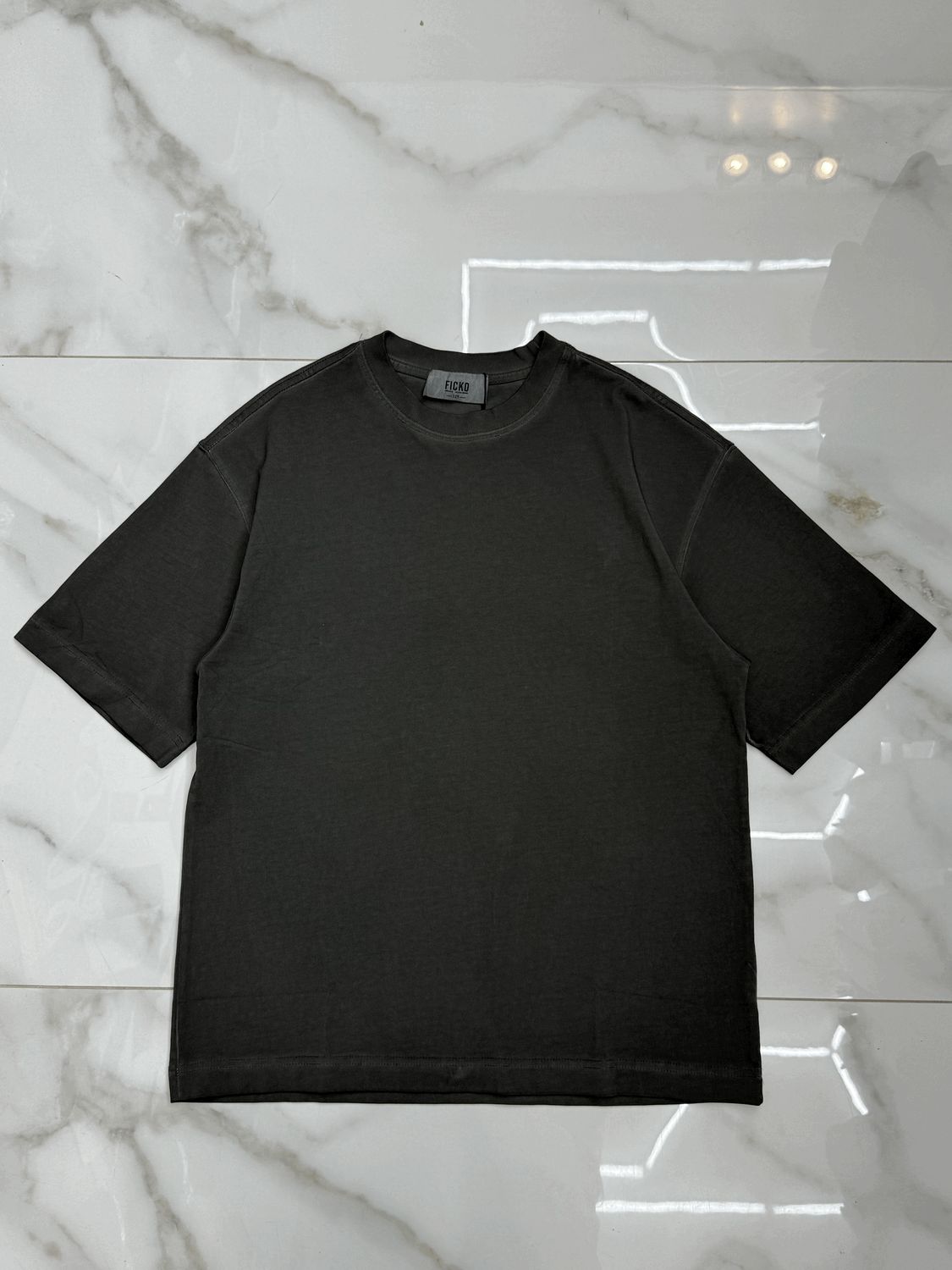 T-shirt slavata super oversize BAMBINO nera