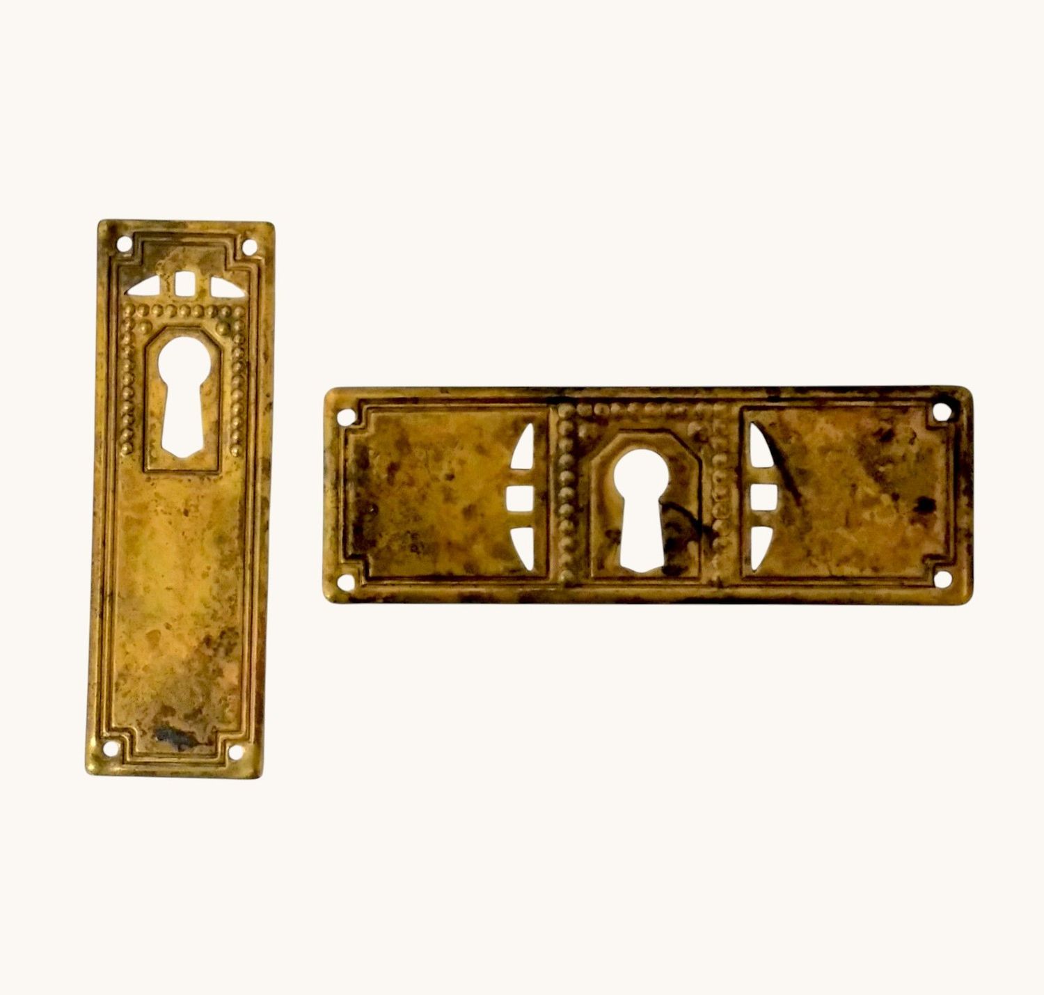 Bocchetta traforata primi  '900 -   (30684 or- 30684 vert)