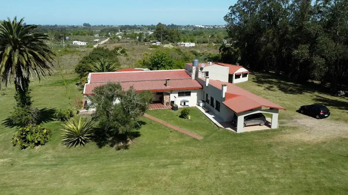 CHACRA 2 HECTAREAS, CON HERMOSA CASA - CASARINO - GRAN POTENCIAL MULTIPROPOSITO