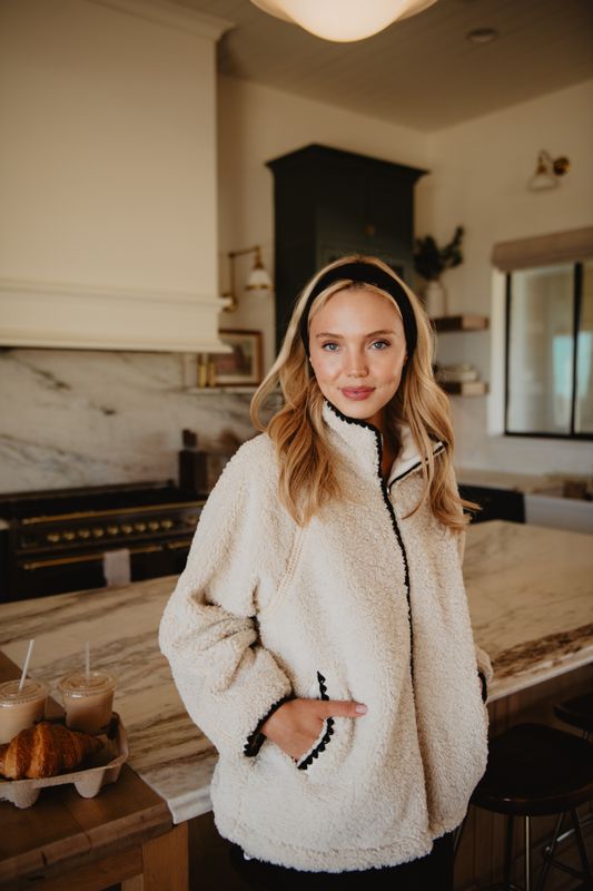 Jacket - Sherpa - Cream - Small