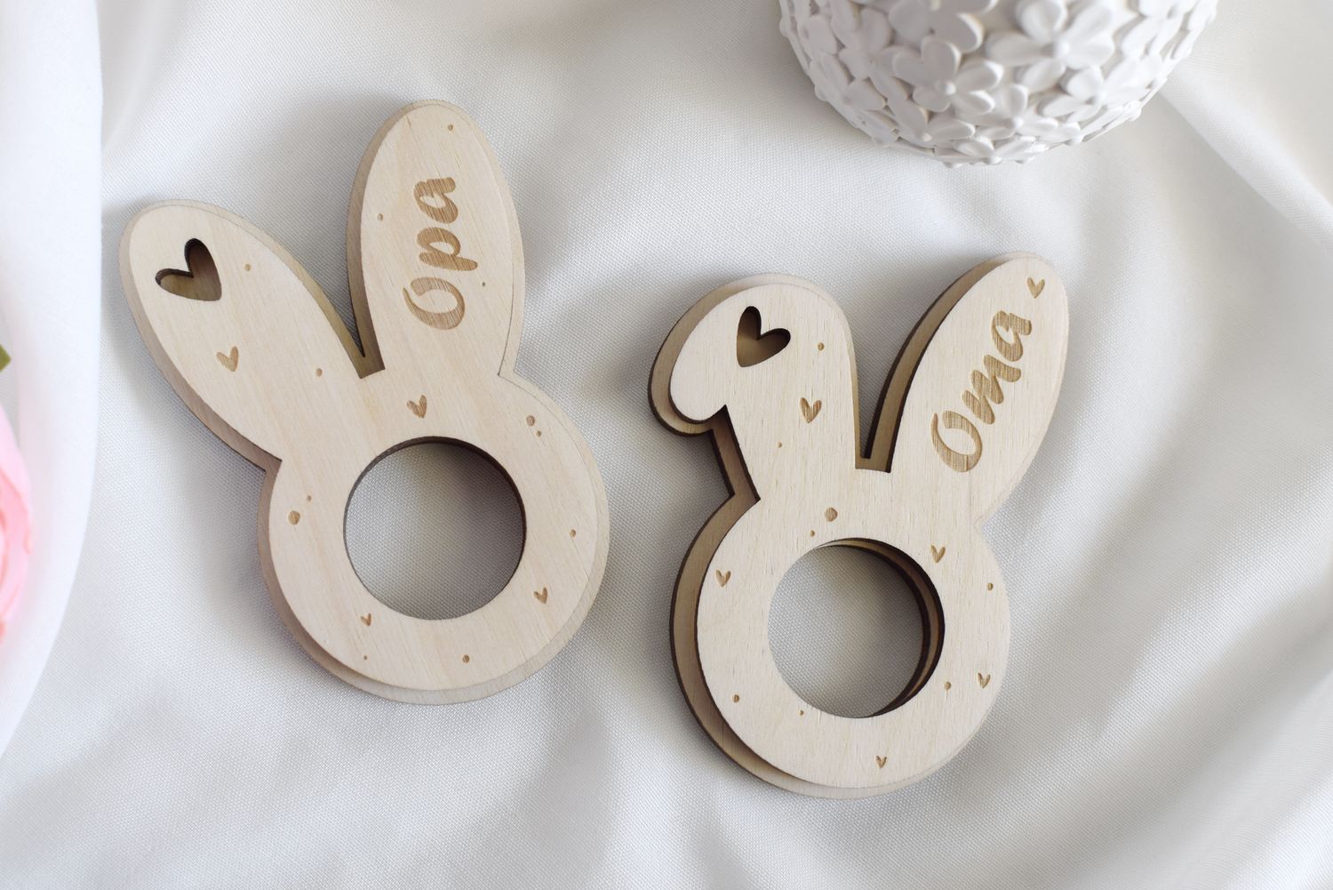 Personalisierter Eierbecher Ostern aus Holz