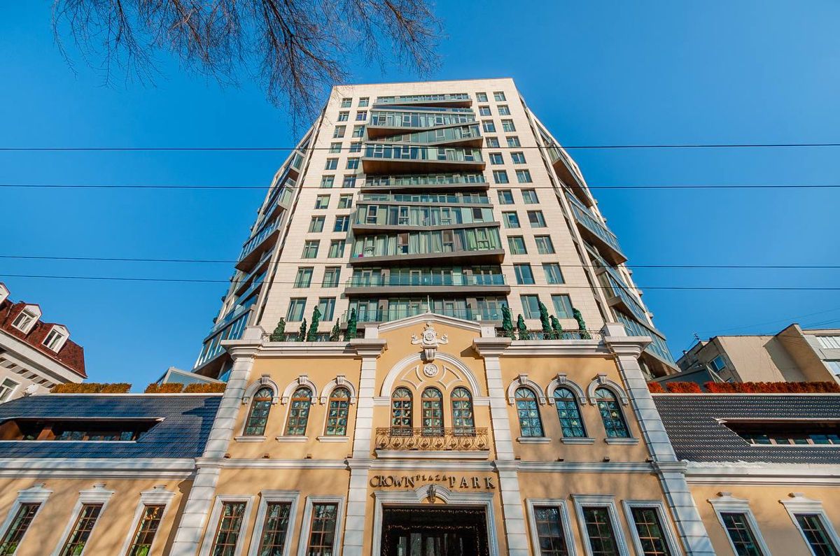 ​Apartament 2 camera plus Living,  Euroreparație , Centru Crown Plaza Park.