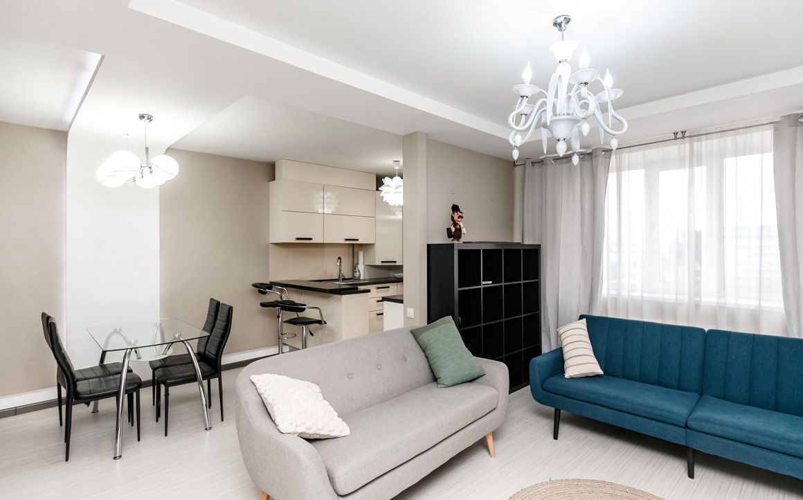 ​Apartament 1 camera plus Living,  Euroreparație , Centru .