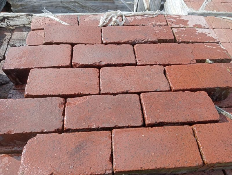 Oude kei formaat type Wijchen | Levering op pallet