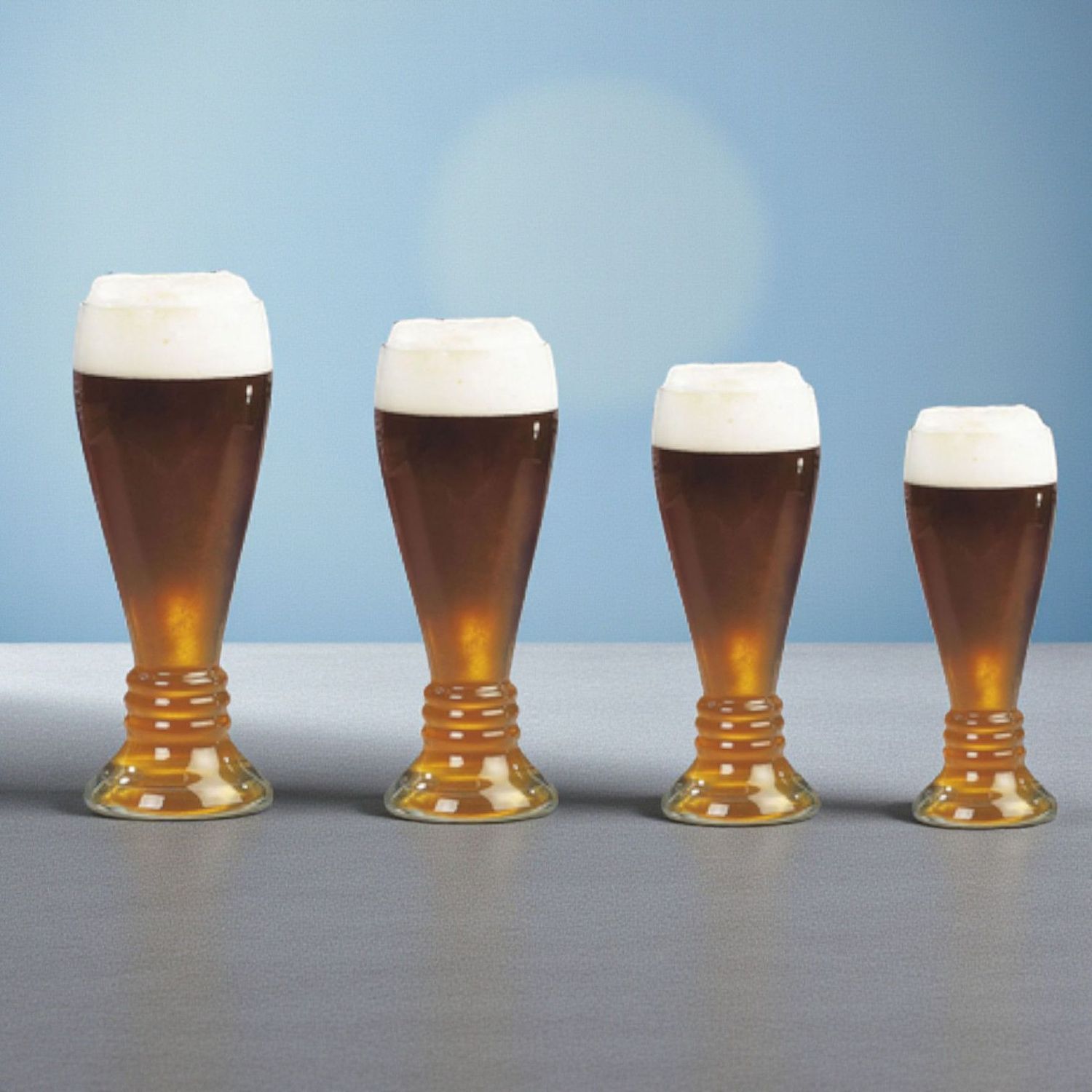 Weißbierglas Augsburg aus Klarglas in vier Größen mit klassischer Form