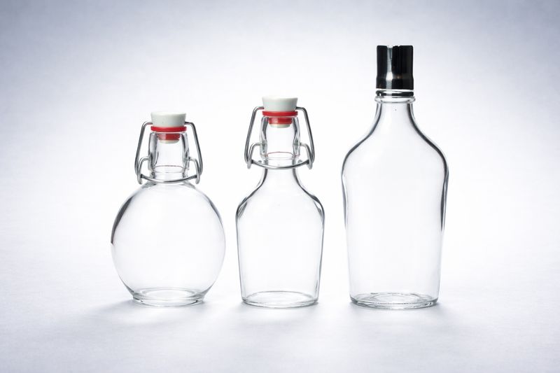 Glasflasche Hosentasche aus klarem Glas in drei Varianten, gravierbar