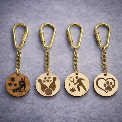 Runder Holz Schlüsselanhänger mit individueller Gravur und Metallring