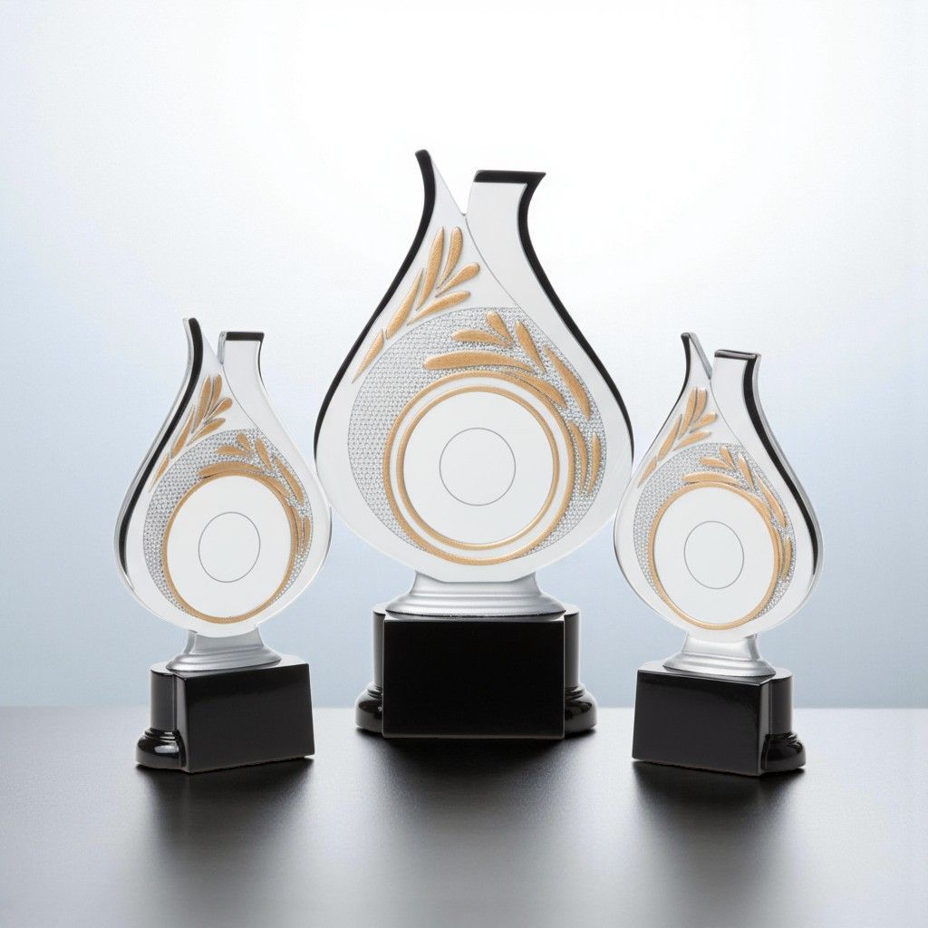 Resinfigur „Flamea“, ab € 5,50