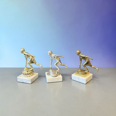 Stocksport Schraubfigur Metall Damen auf Marmorsockel, ab € 15,00 Stocksport Standtrophäe Spielerin auf Marmorsockel