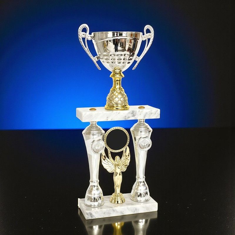 Säulenpokal Victoria groß mit Marmorsockel Gravur Emblem