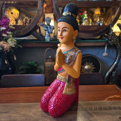 Sawasdee lady 39cm - Seated/Red skirt