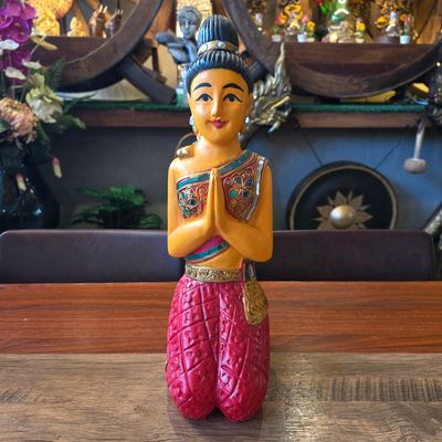 Sawasdee lady 53cm - Seated/Red skirt