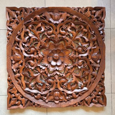 Hand-Carved Thai Floral Wooden Wall Plaque – Traditional Lotus Design
