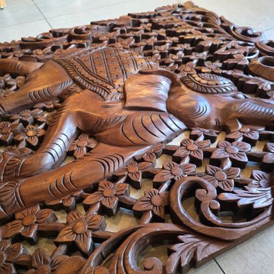 Hand-Carved Thai Elephant Wooden Wall Plaque–Floral Garden B