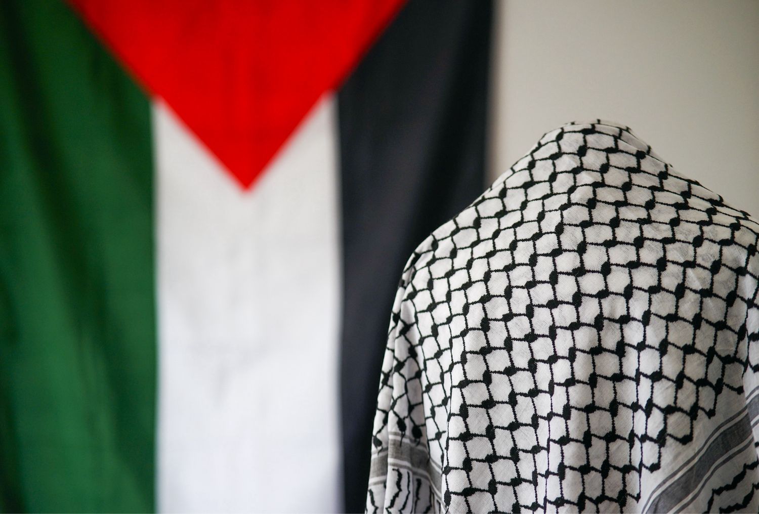 Classic Keffiyeh with Tassels