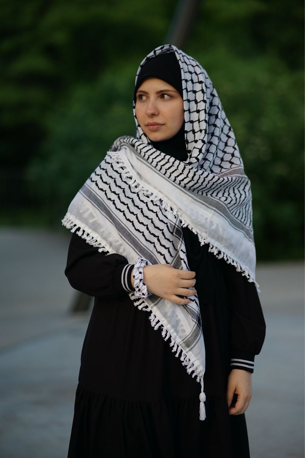 Classic Keffiyeh with Tassels