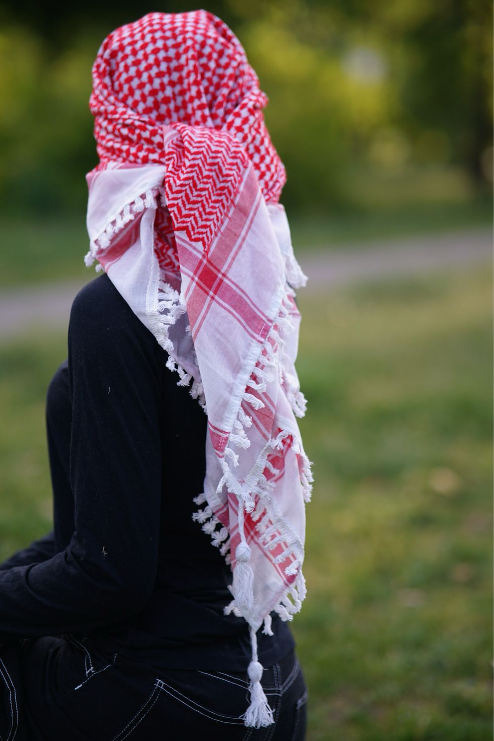 Red Keffiyeh with Tassels
