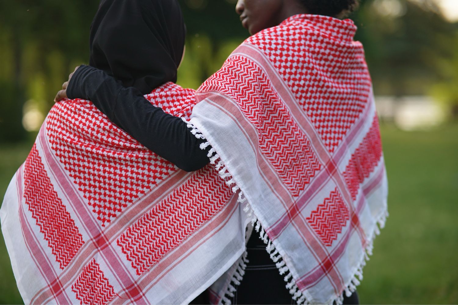 Red Keffiyeh with Tassels