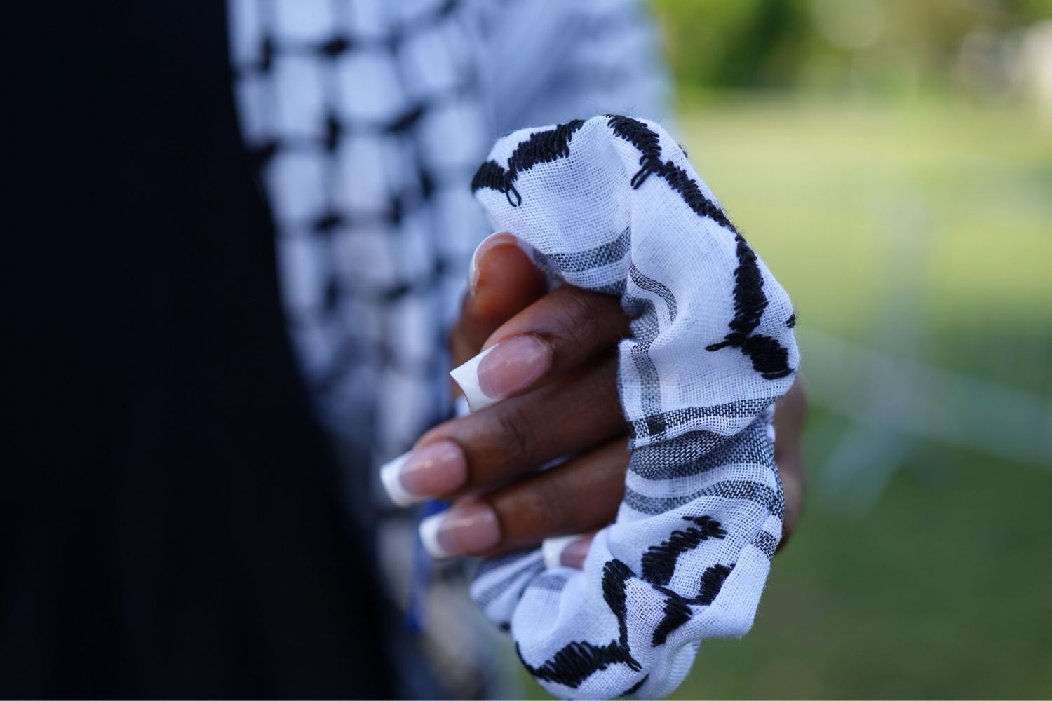 Keffiyeh Scrunchie