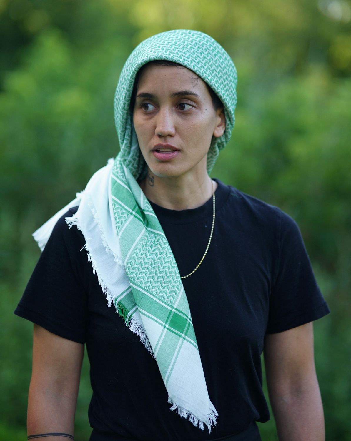 Flora (Green On White)