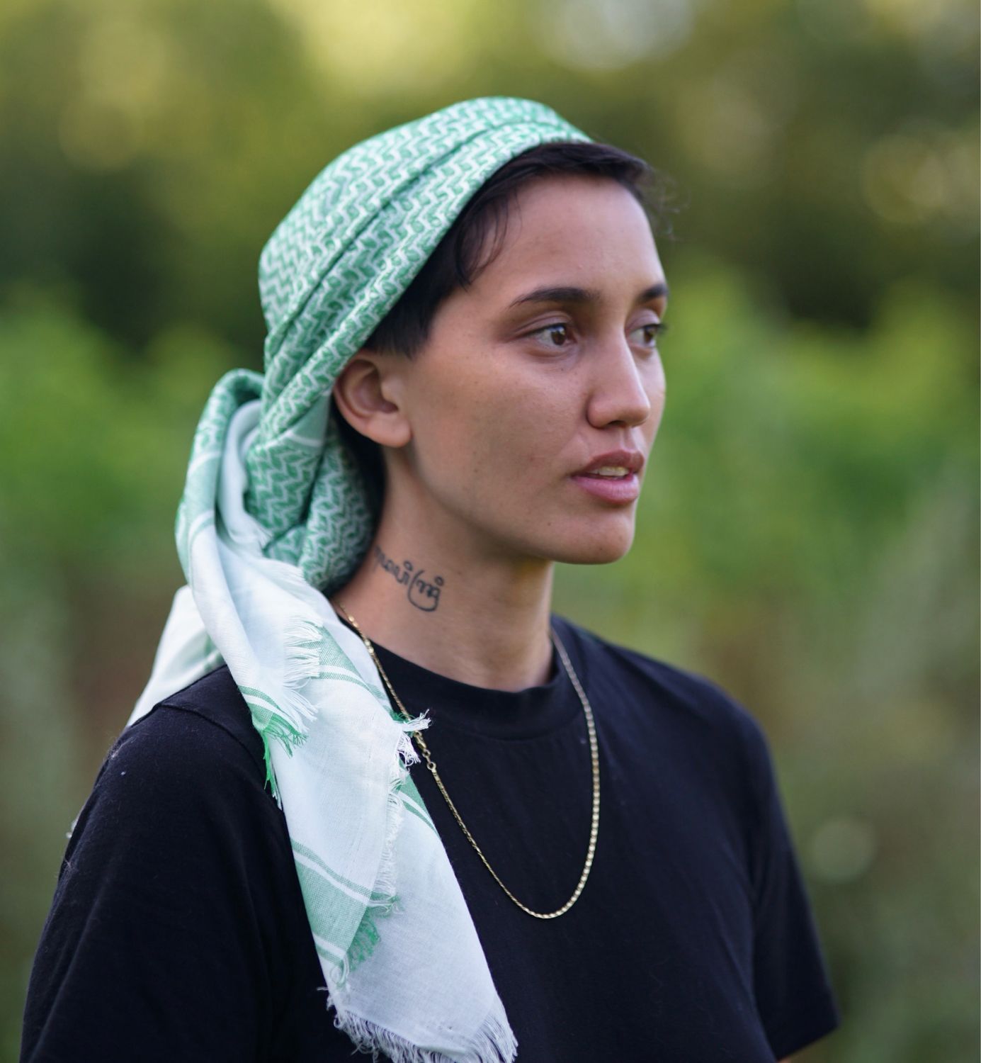 Flora (Green On White)