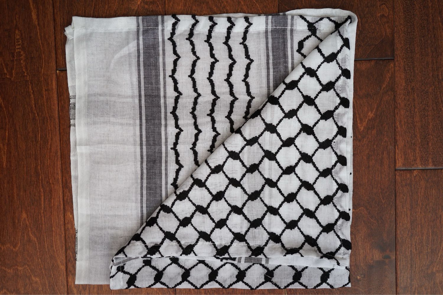 Mini Classic Keffiyeh