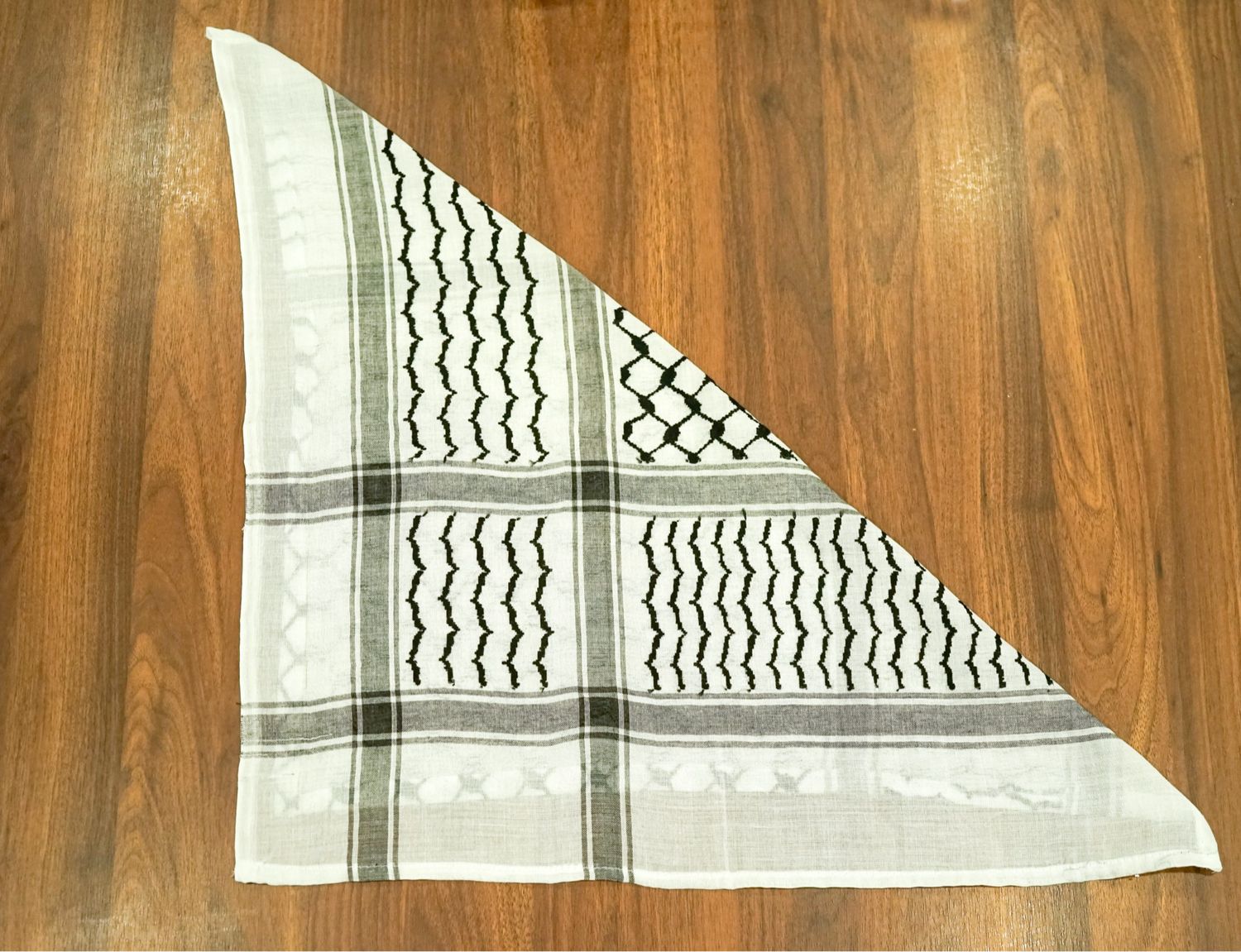 Mini Classic Keffiyeh