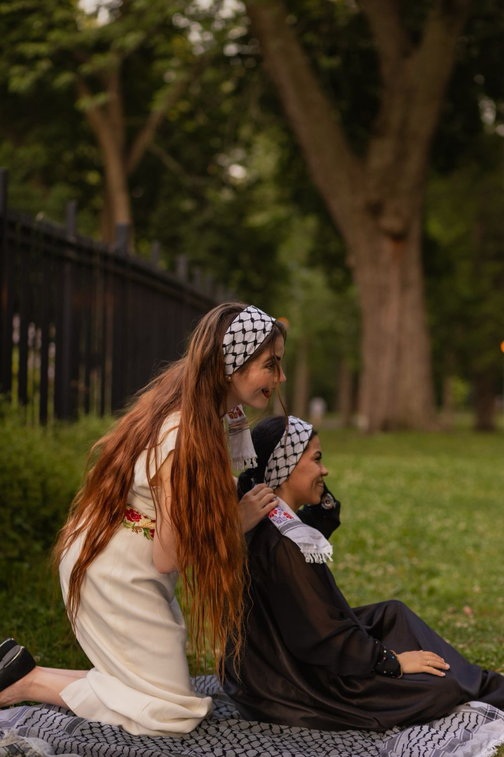 Lilac &amp; Red Tatreez Keffiyeh