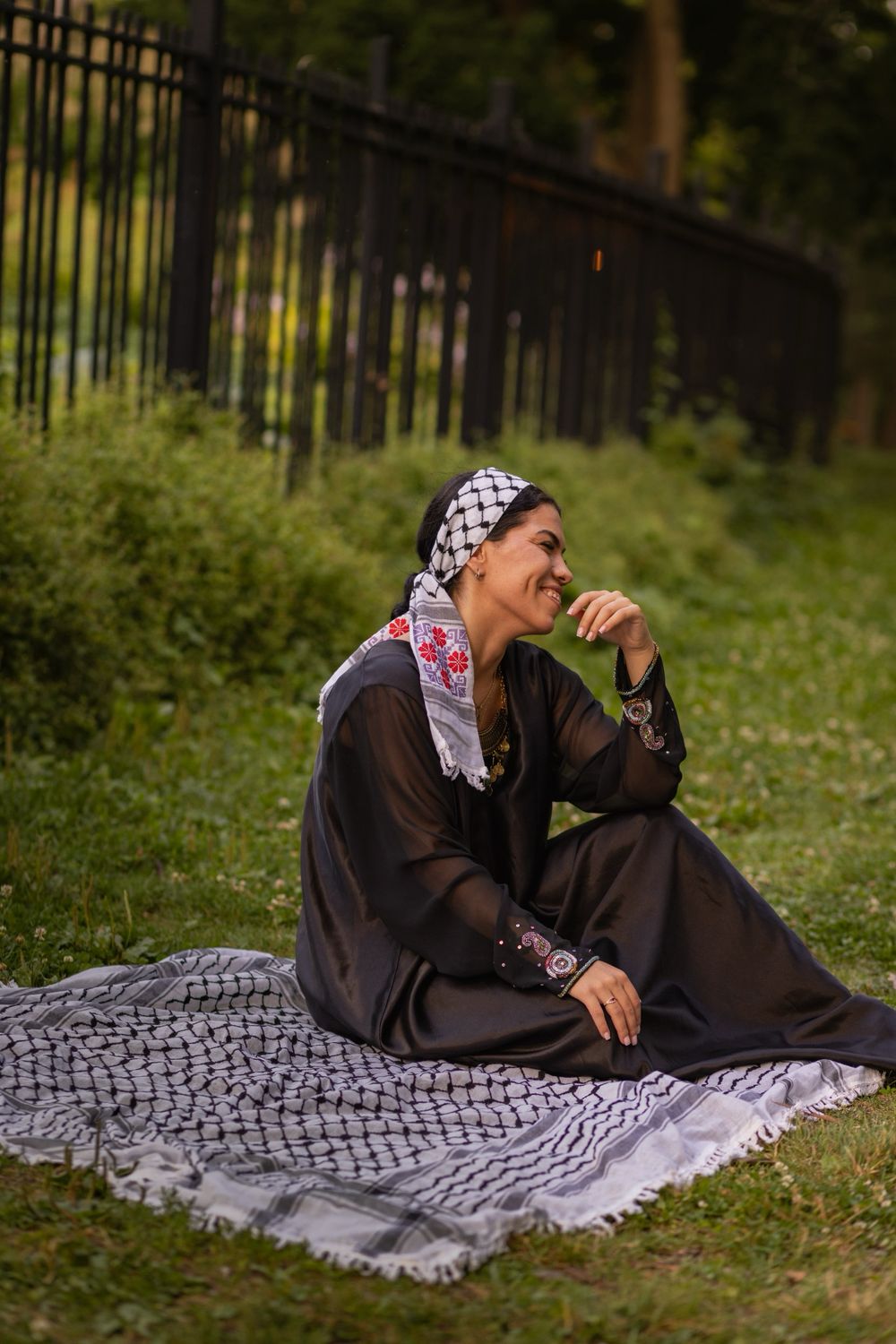 Lilac &amp; Red Tatreez Keffiyeh