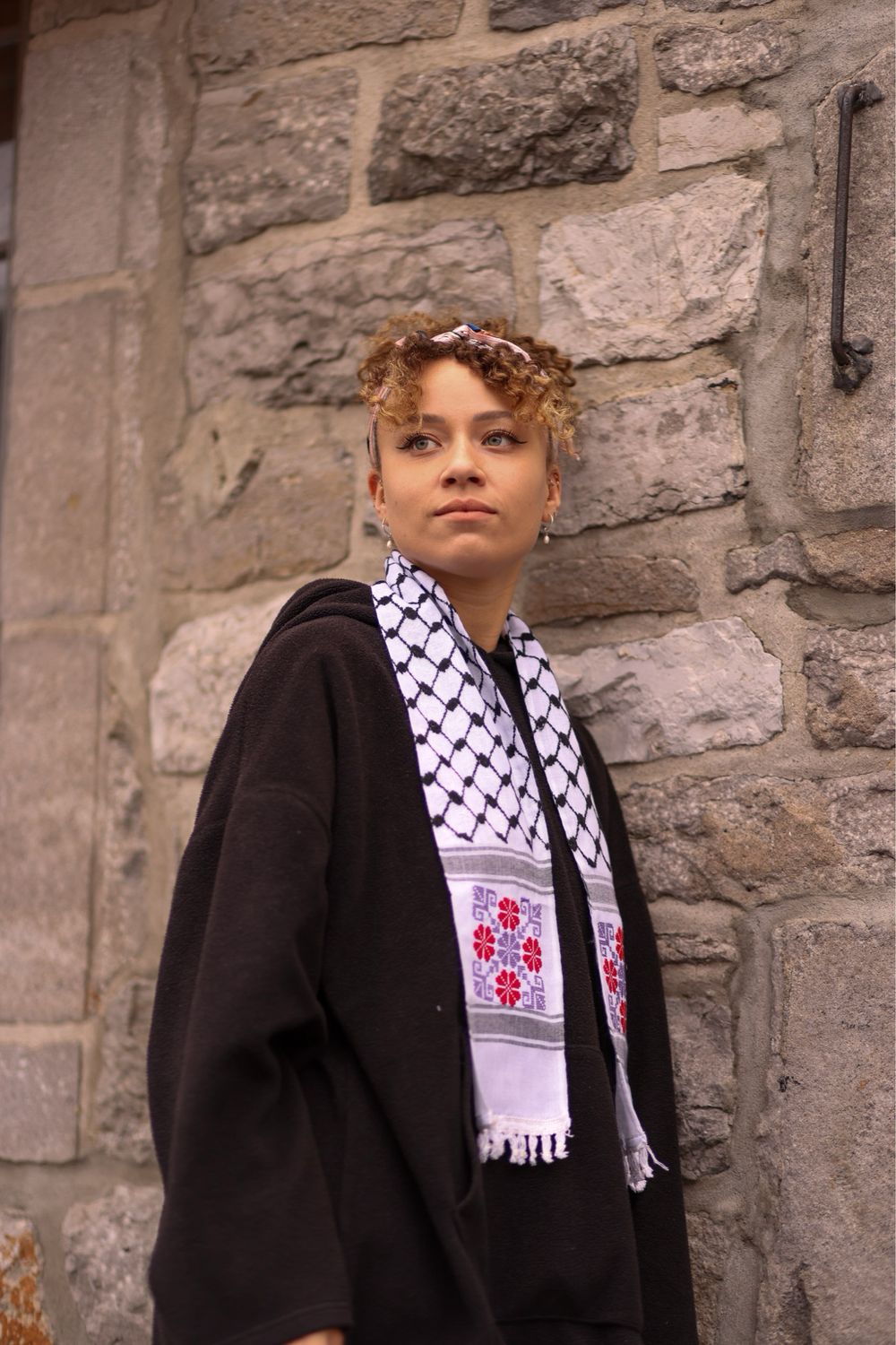 Lilac &amp; Red Tatreez Keffiyeh